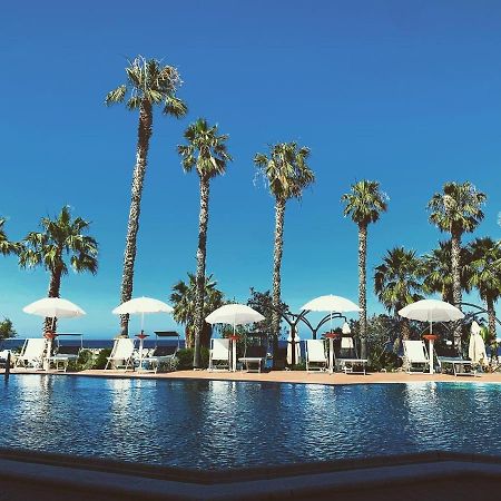 Palm Beach Club Hotel Кастелдача Екстериор снимка